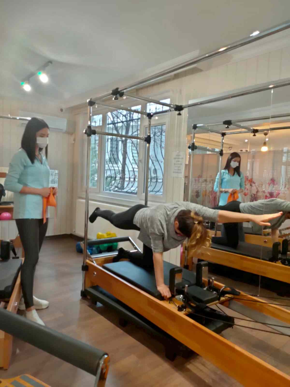 Pilates salonları açık mı?